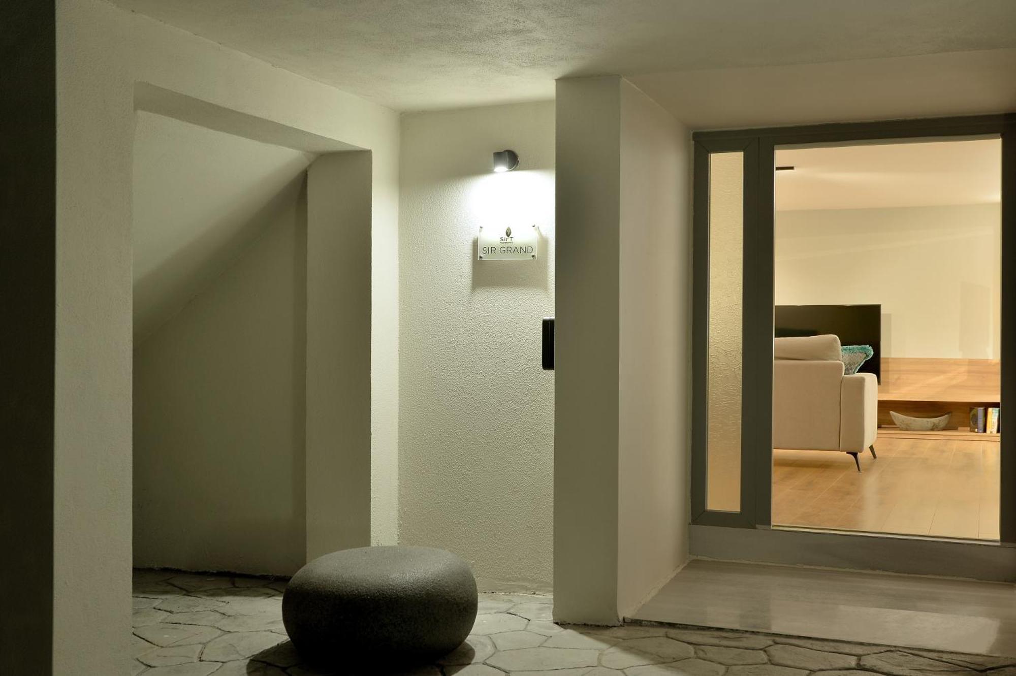 Sir T Residence Floka  Exterior foto
